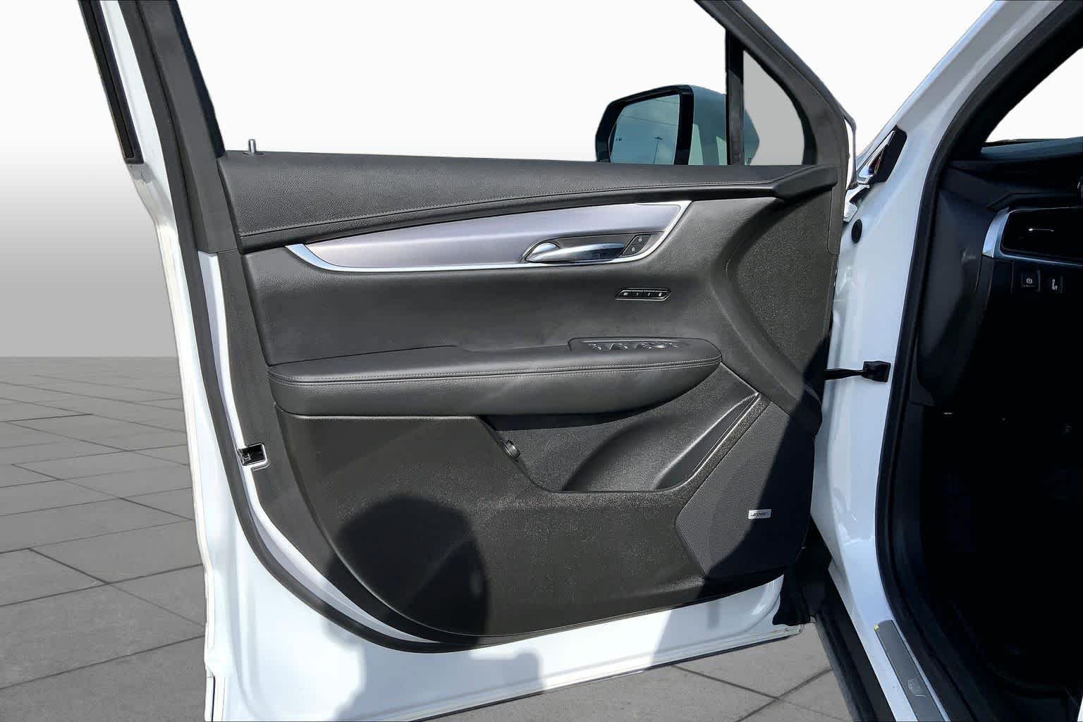 Used 2024 Crystal White Tricoat Cadillac FWD Luxury image 22