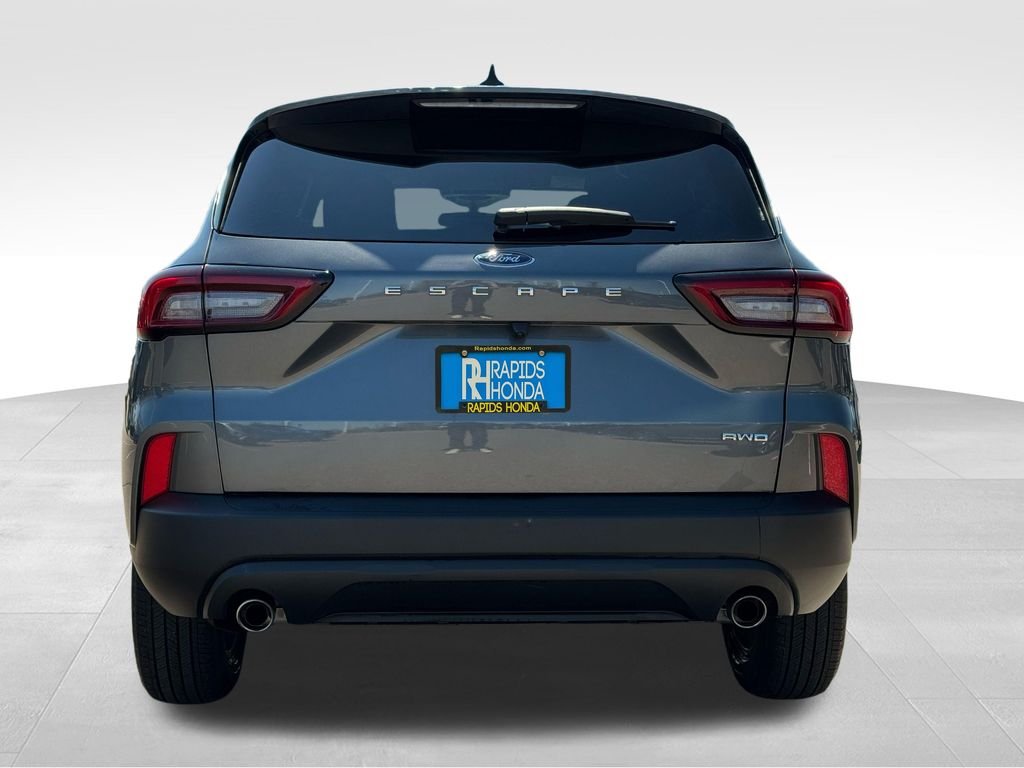 Used 2025 Gray Metallic Ford ST-Line image 18