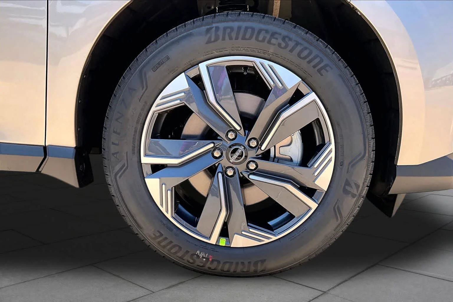 New 2026 Champagne Silver Metallic Nissan SL image 12