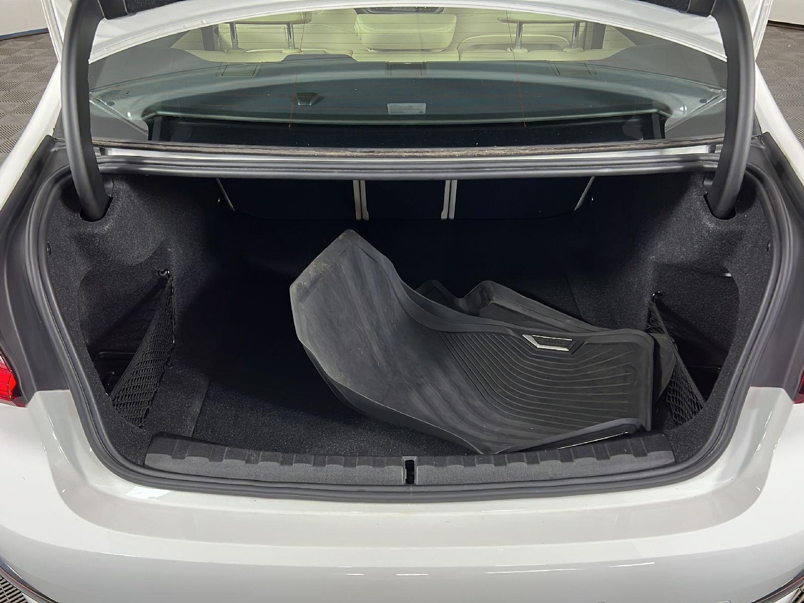 Used 2019 Alpine White BMW 330i xDrive image 23