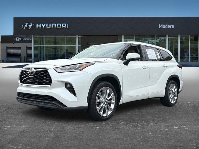 2022 Toyota Highlander Limited