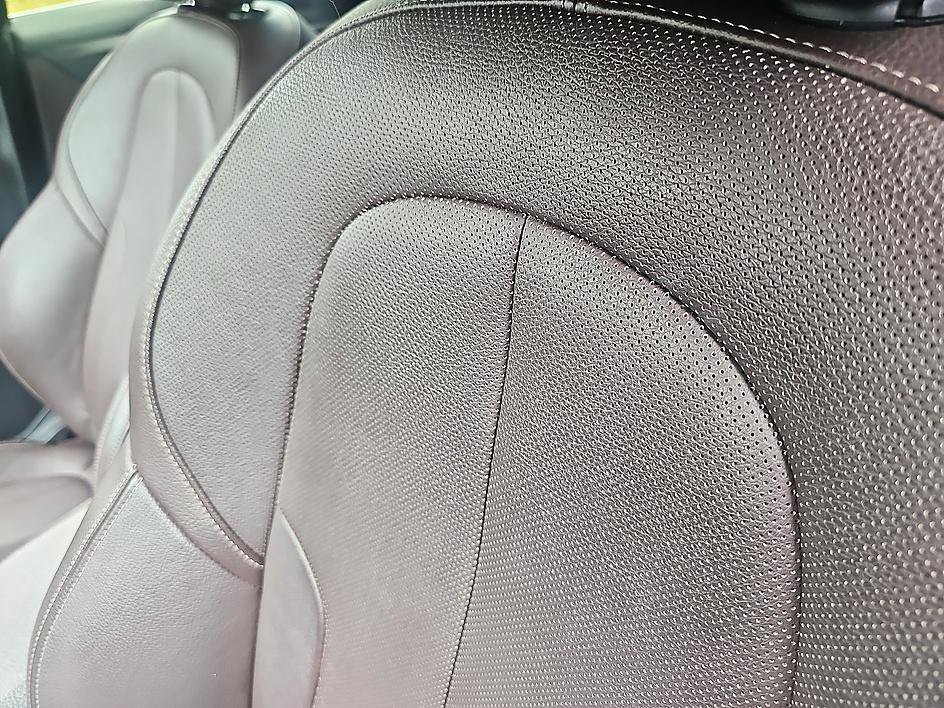 Used 2020 Mineral Gray Metallic BMW sDrive28i Premium image 15