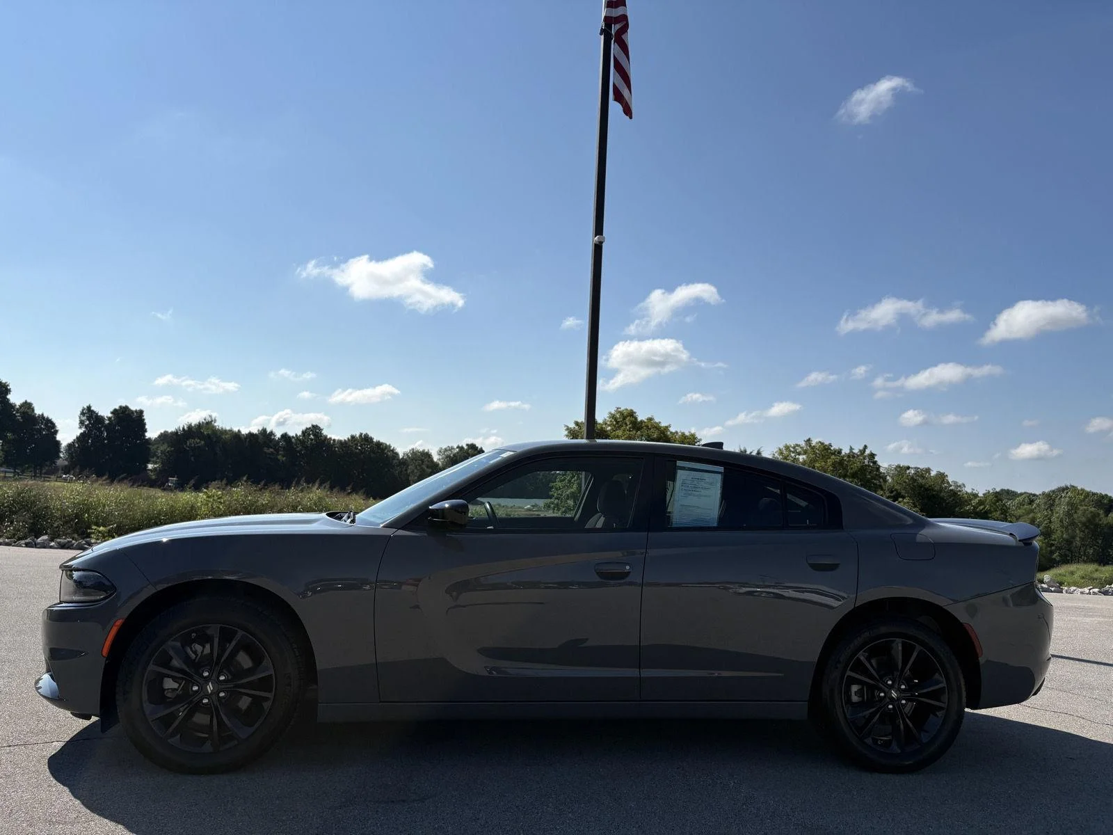 Used 2023 Destroyer Gray Clearcoat Dodge SXT image 18