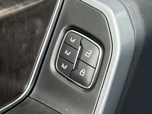 Used 2022 Red Ford Lariat image 19