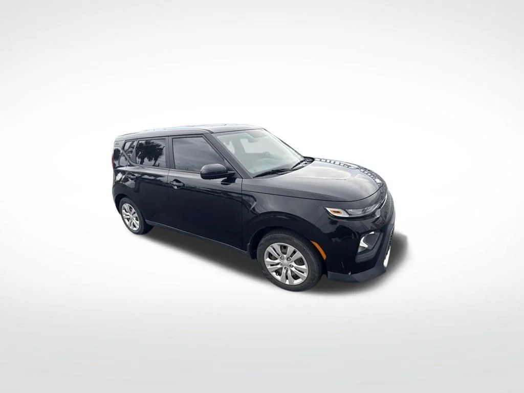 Used 2020 Black Kia LX image 3