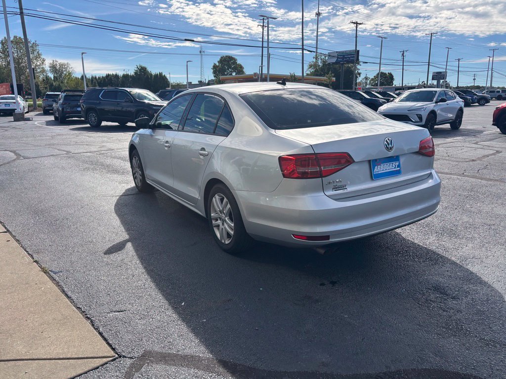 Used 2015 Reflex Silver Metallic Volkswagen 2.0L S image 6