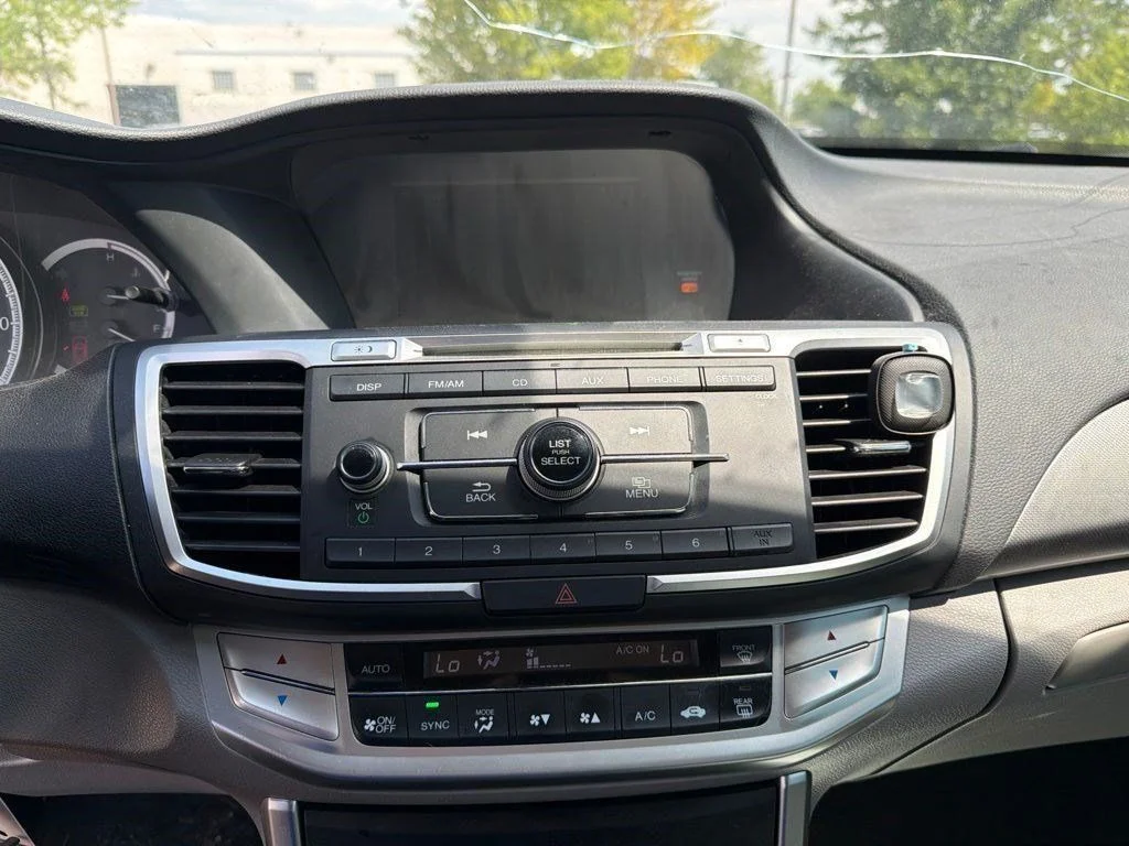 Used 2014  Honda LX image 14