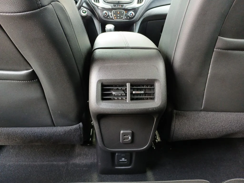 Used 2022 Beige Chevrolet Premier image 22