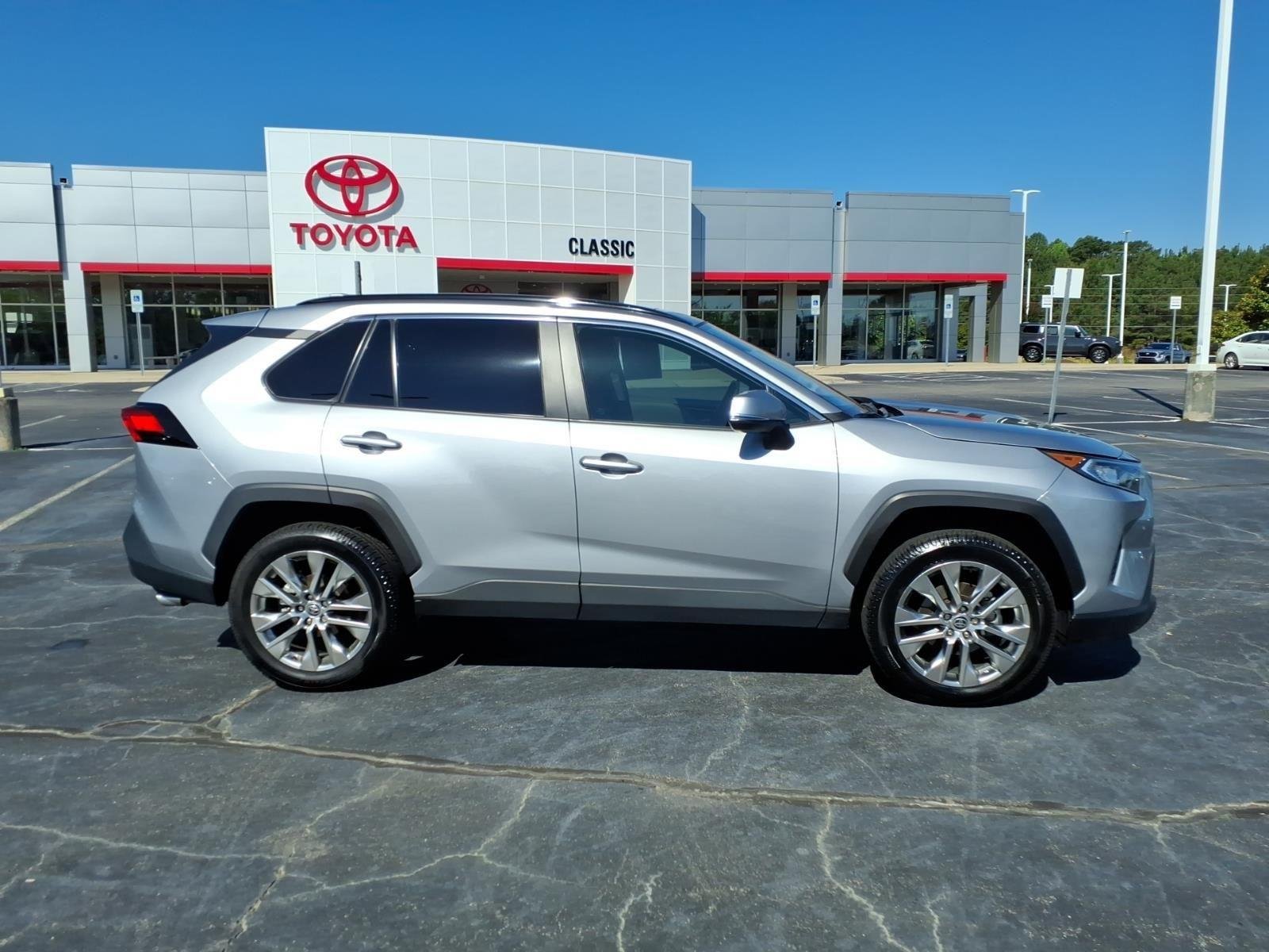 Used 2021 SILVER TOYOTA  image 13