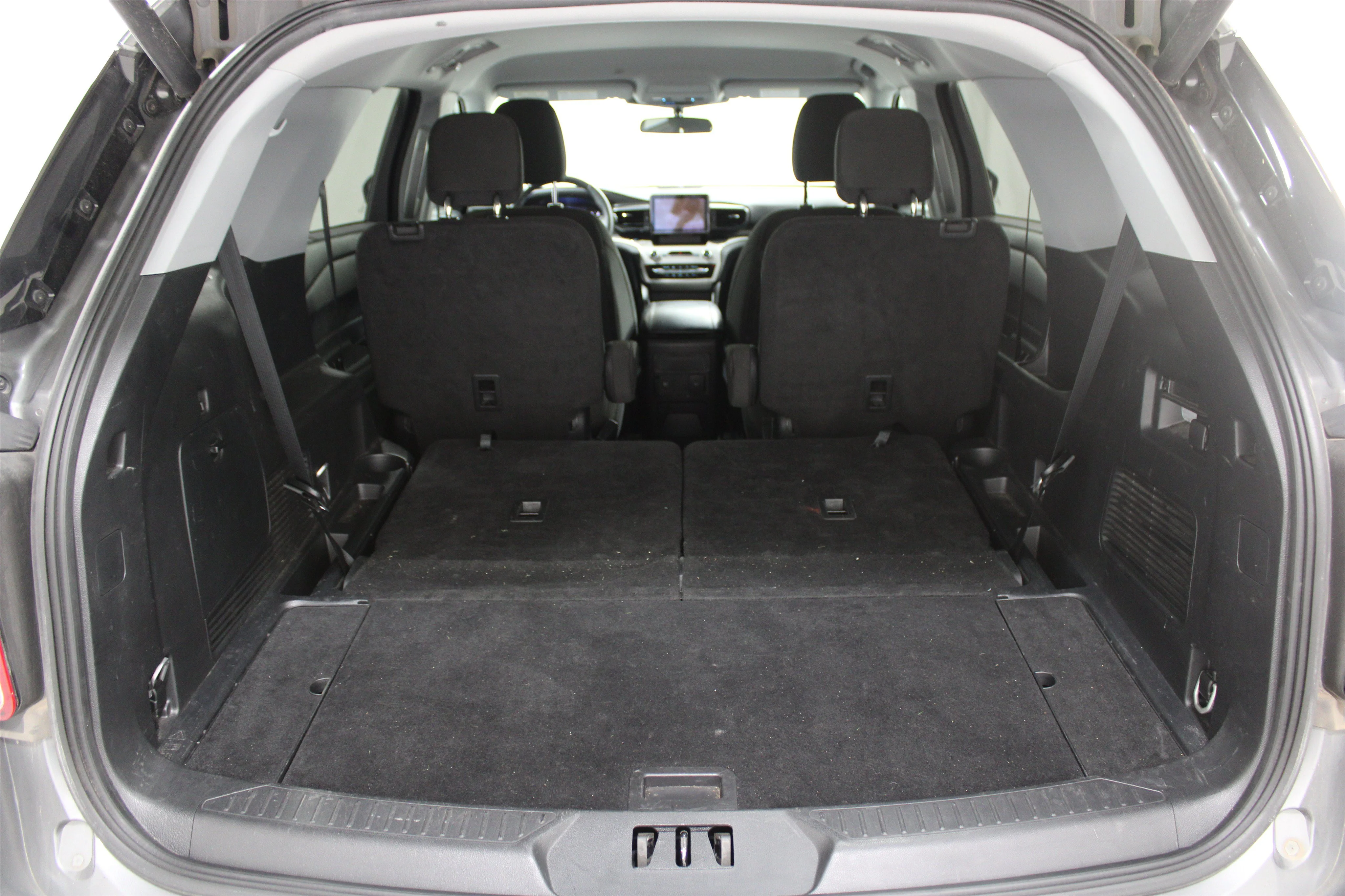 2023 Ford Explorer XLT - Photo 24