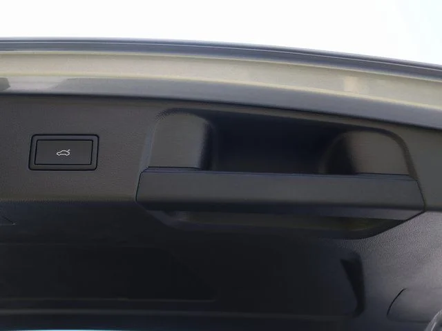 2026 Volkswagen Atlas SE w/Tech - Photo 31