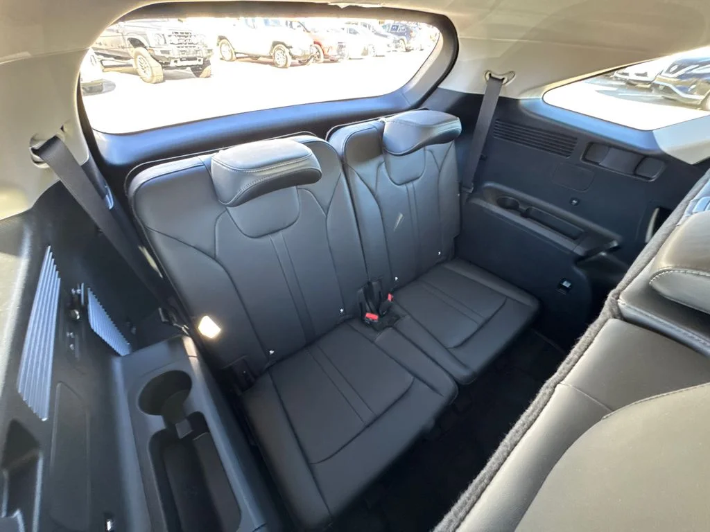 New 2026 Gray Kia S image 17