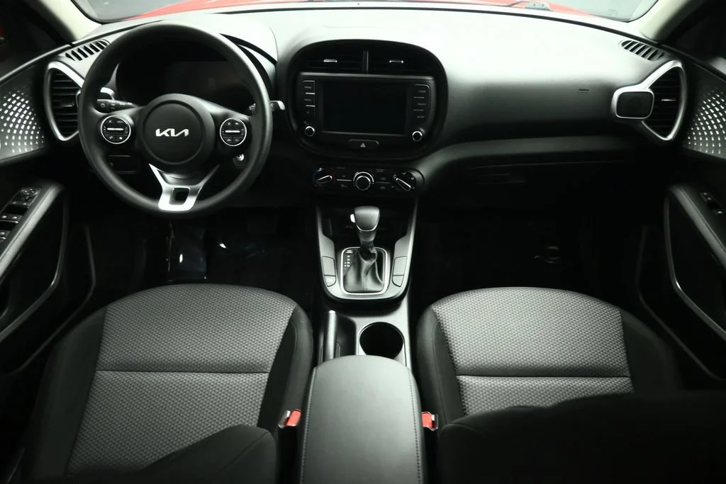 Used 2025 Red Kia LX image 35