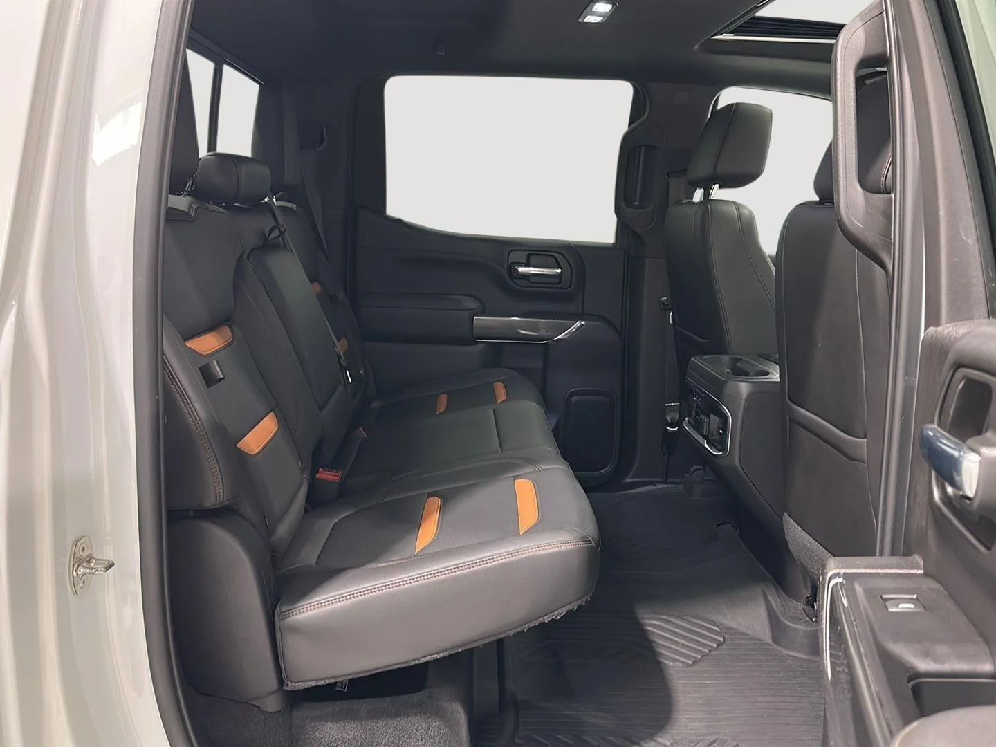 Used 2020 Summit White GMC AT4 image 27