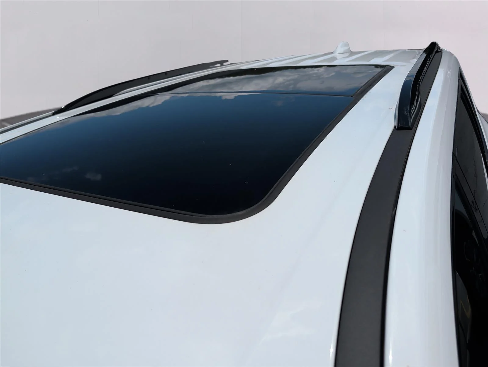 New 2026 Summit White GMC Elevation image 33