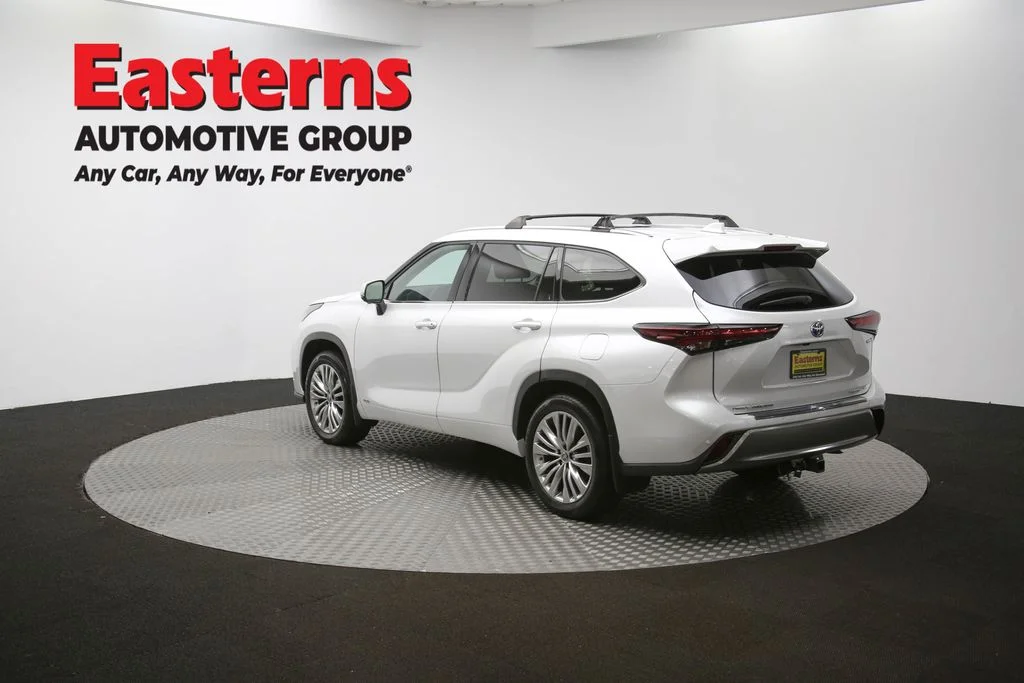 Used 2024 Beige Toyota Platinum image 70