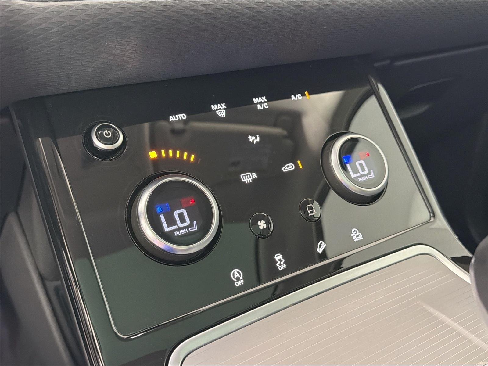 Used 2020 Silver Land Rover S image 15