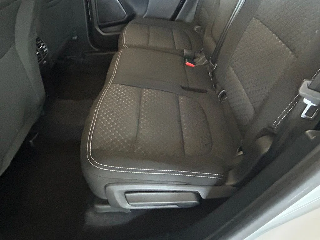 Used 2023 Oxford White Ford Active image 45
