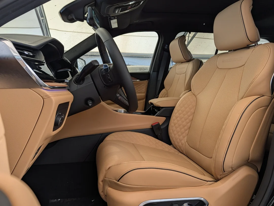 New 2026 Black Jeep Summit - - 4x4 - Advanced ProTech Group IV - Palermo Leather Seats - Head-Up Display & More! image 15