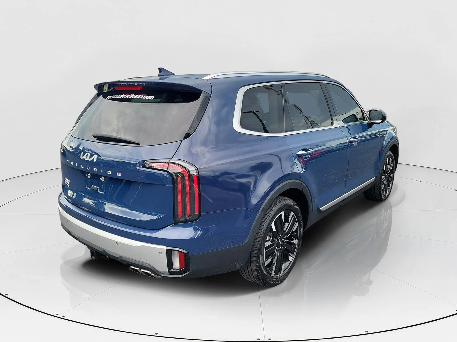 Used 2024 Black Kia SX image 32