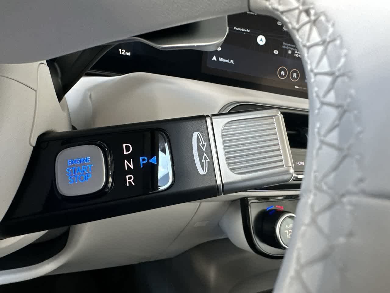 New 2027 Gray Hyundai SEL FWD image 21