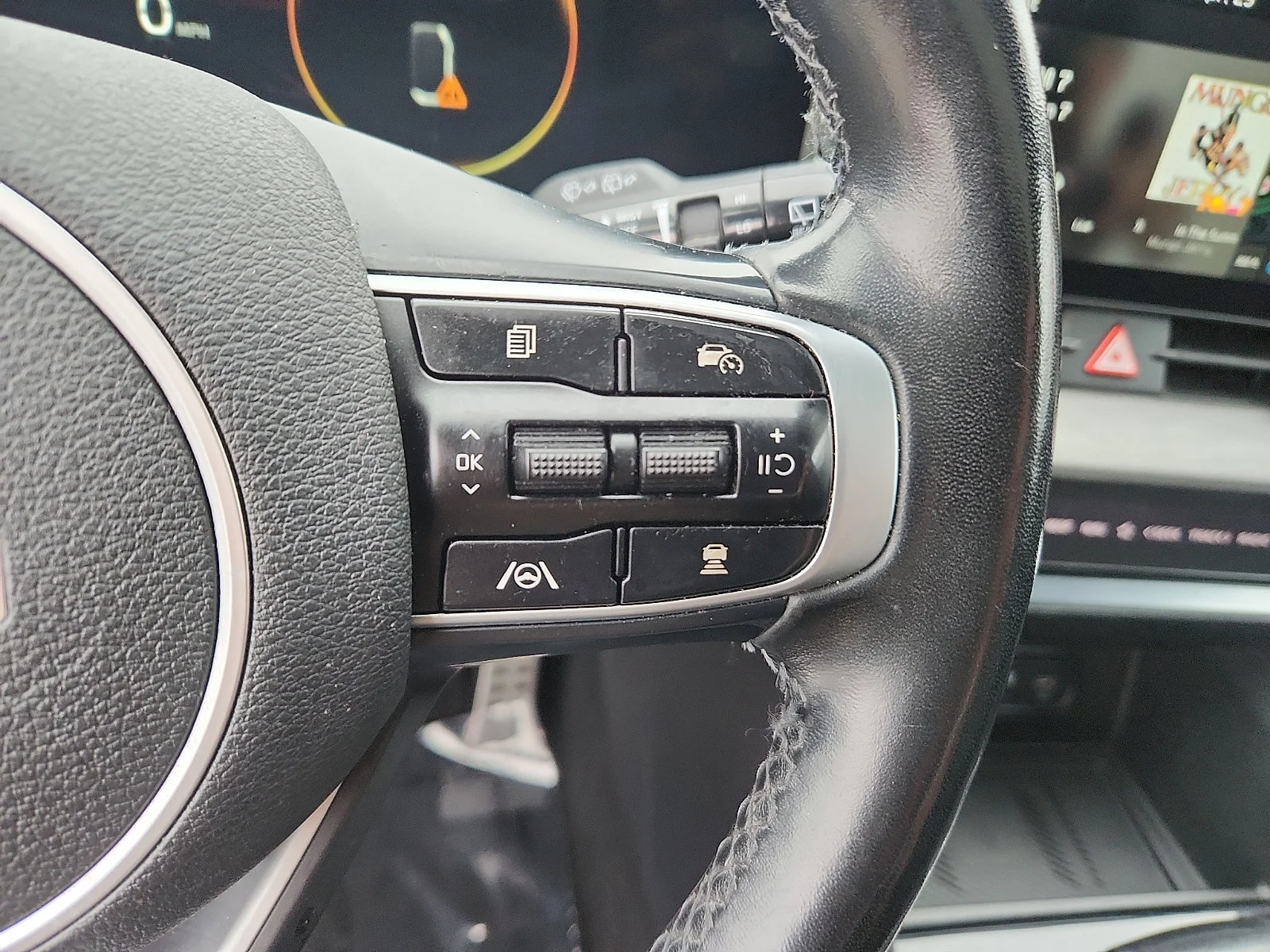 Used 2023 Gray Kia X-Pro image 23