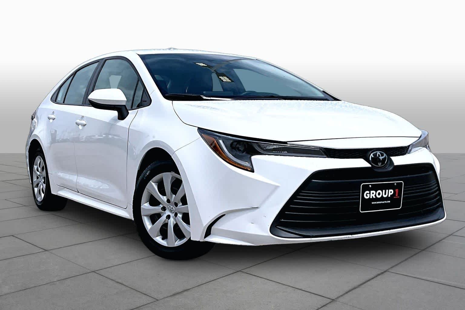 Used 2024 Ice Cap Toyota LE image 3