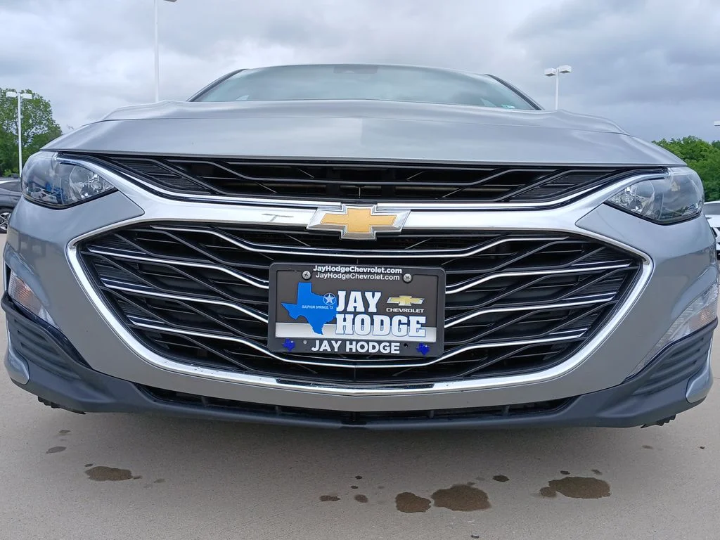 Used 2024 Gray Chevrolet LT image 32