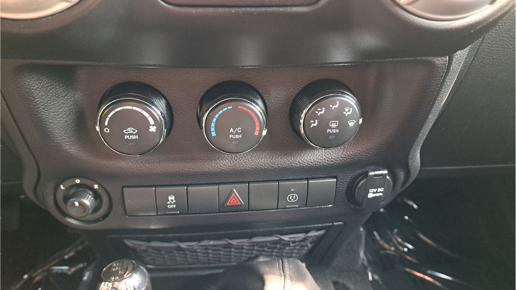 Used 2017 Gray Jeep Unlimited Rubicon image 17