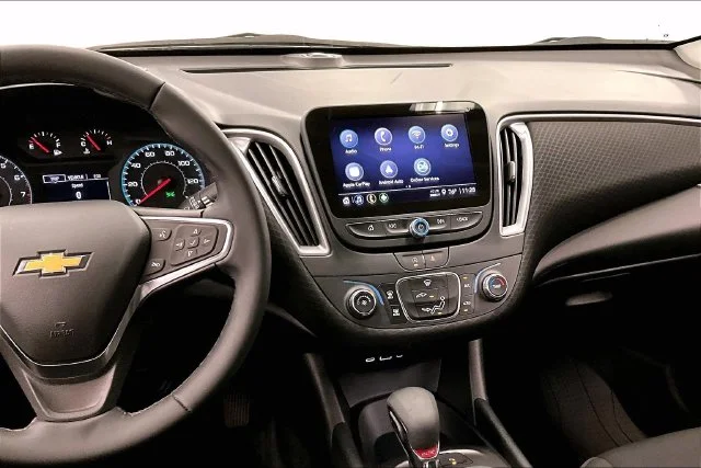 Used 2024 Mosaic Black Metallic Chevrolet RS image 6