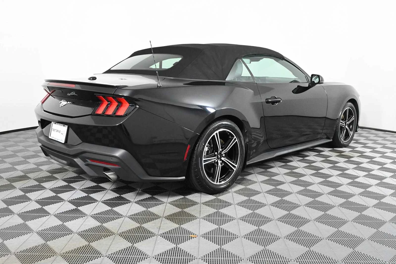 Used 2024 Shadow Black Ford EcoBoost Premium image 8