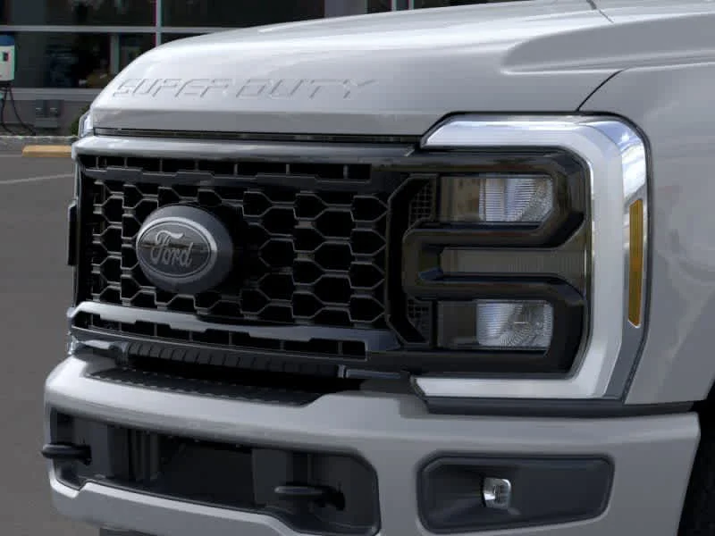 New 2026 Avalanche Ford F-350® XLT image 17