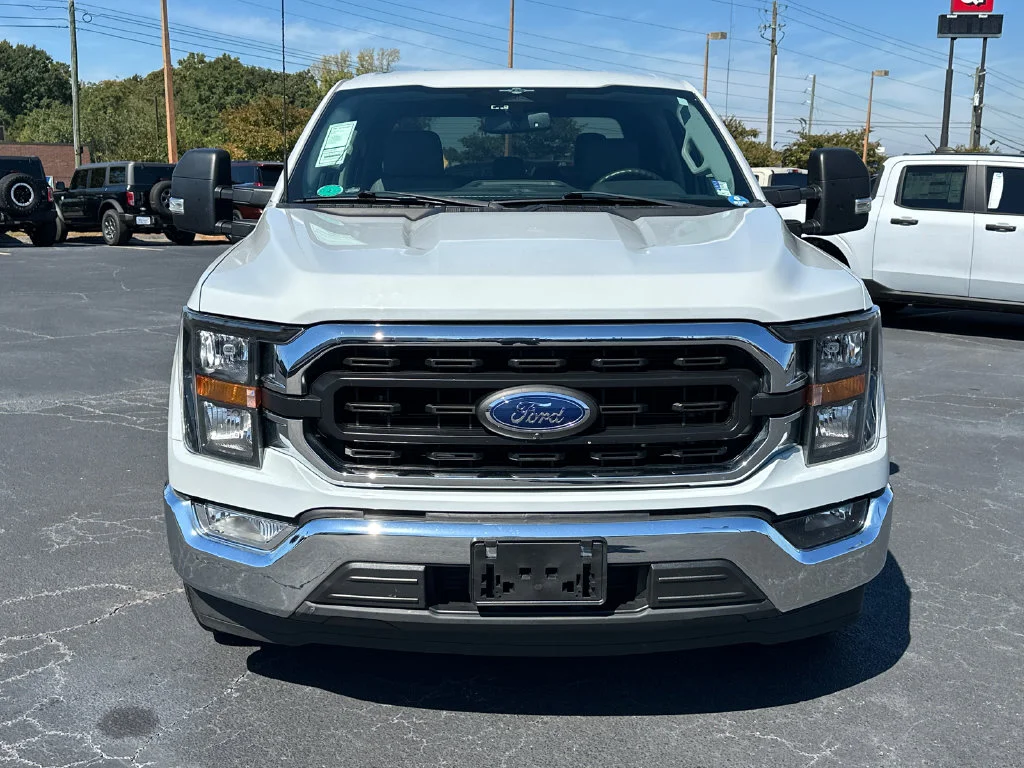 Used 2023 White Ford XLT image 2