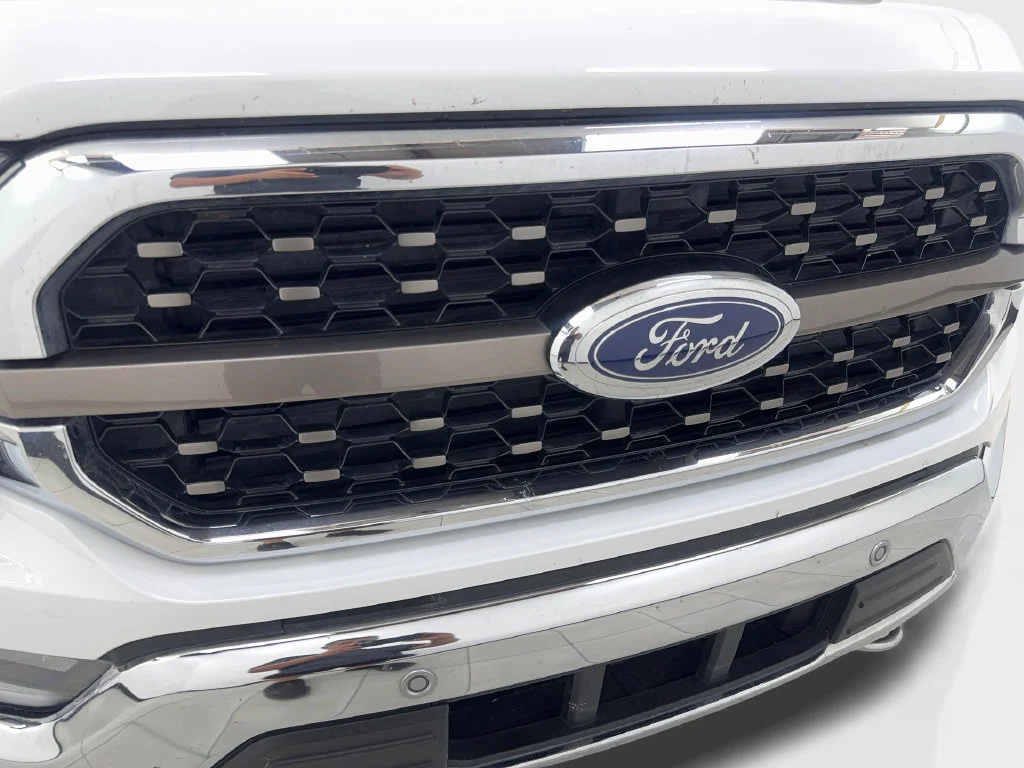Used 2023  Ford King Ranch image 28