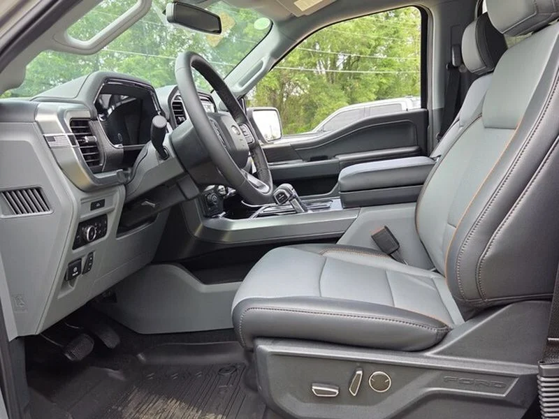 New 2026 Iconic Silver Metallic Ford Lariat® image 5