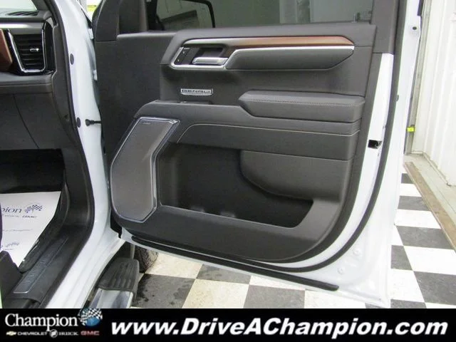 Certified Used 2026 Glacier White Tricoat GMC Denali image 52