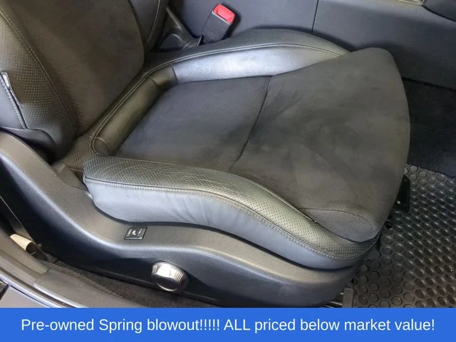Used 2009 Black Nissan Premium image 40