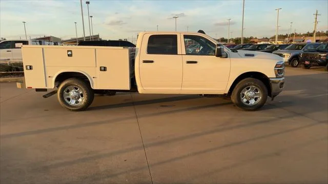 New 2026 Bright White Clear-Coat Exterior Paint RAM Tradesman image 9