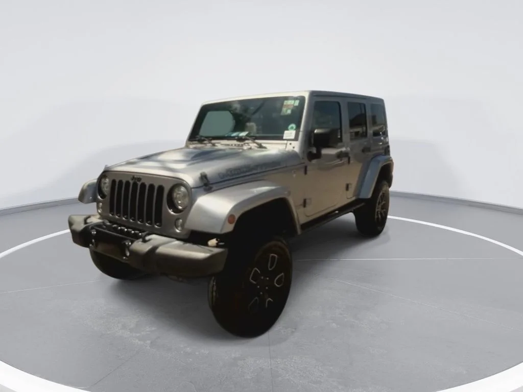 Used 2017 Silver Jeep Unlimited Sahara image 4