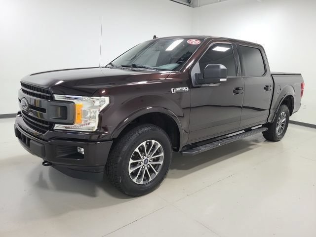 Used 2020 Magma Red Metallic Ford XLT image 3