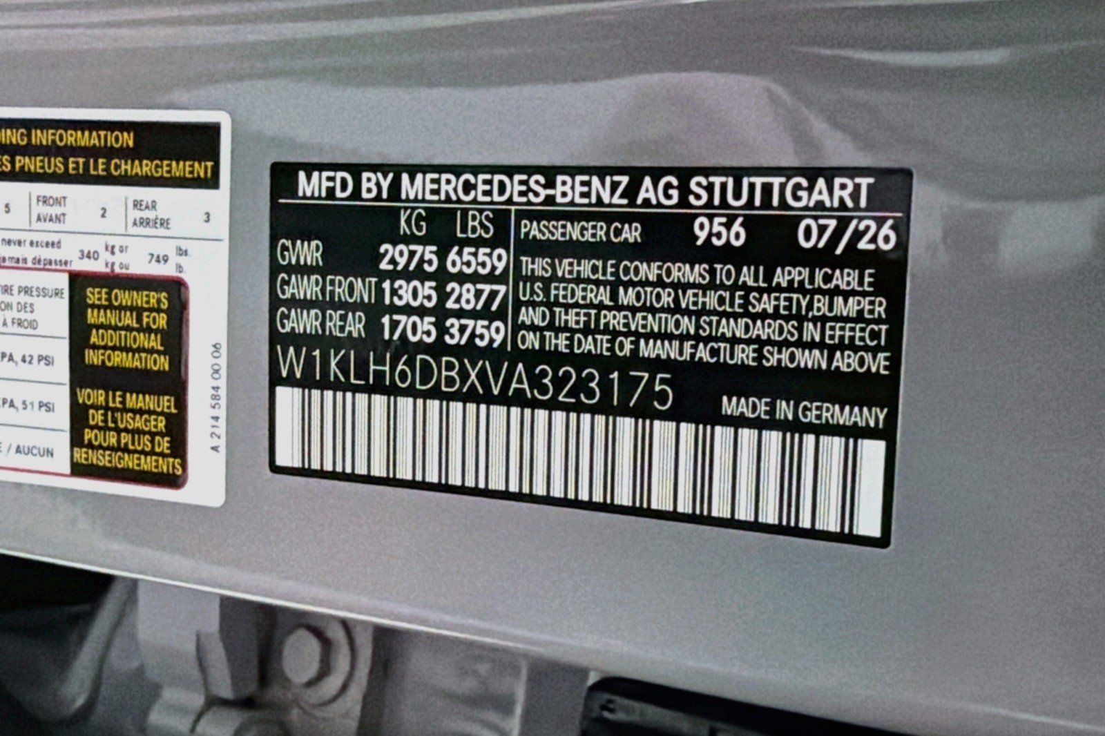 New 2027 MANUFAKTUR Alpine Grey Mercedes-Benz AMG® E 53 Hybrid Wagon image 24