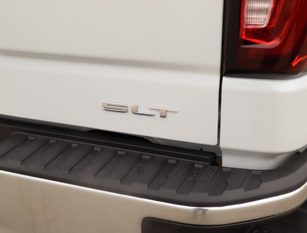 New 2026 Glacier White Tricoat GMC SLT image 36