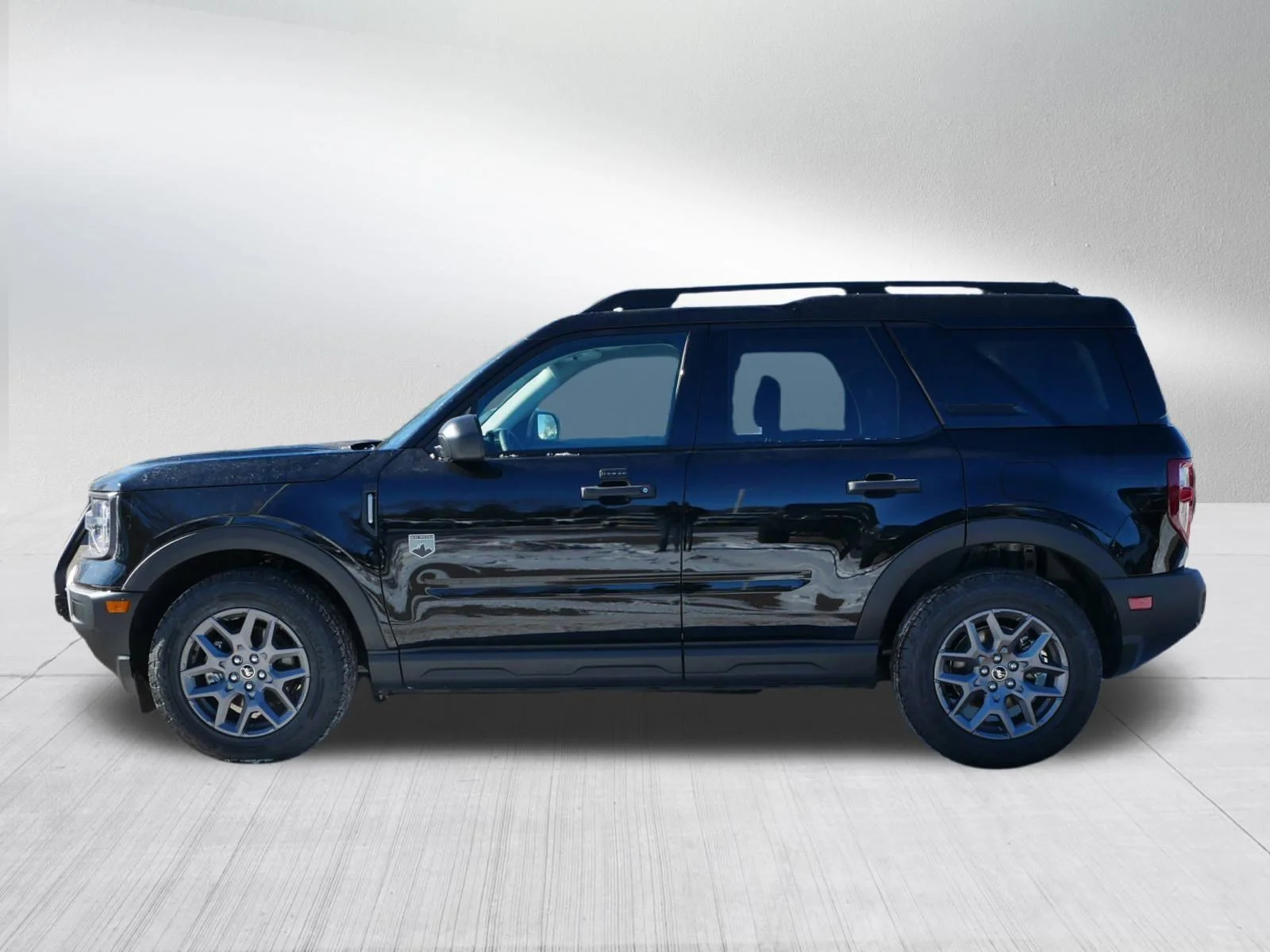 New 2025 Shadow Black Ford Big Bend image 4