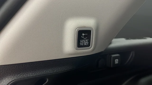 Used 2023 Gray Metallic Jeep Limited image 27