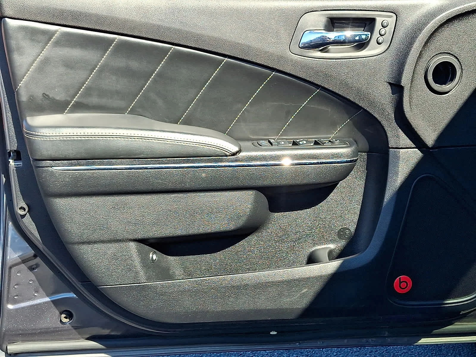 Used 2014 Granite Crystal Metallic Clearcoat Dodge RT Max image 14