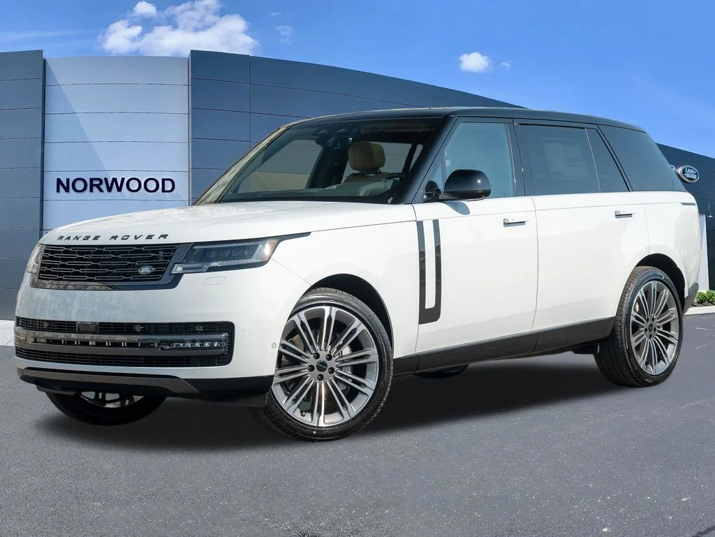 New 2026 Fuji White Land Rover SE image 1
