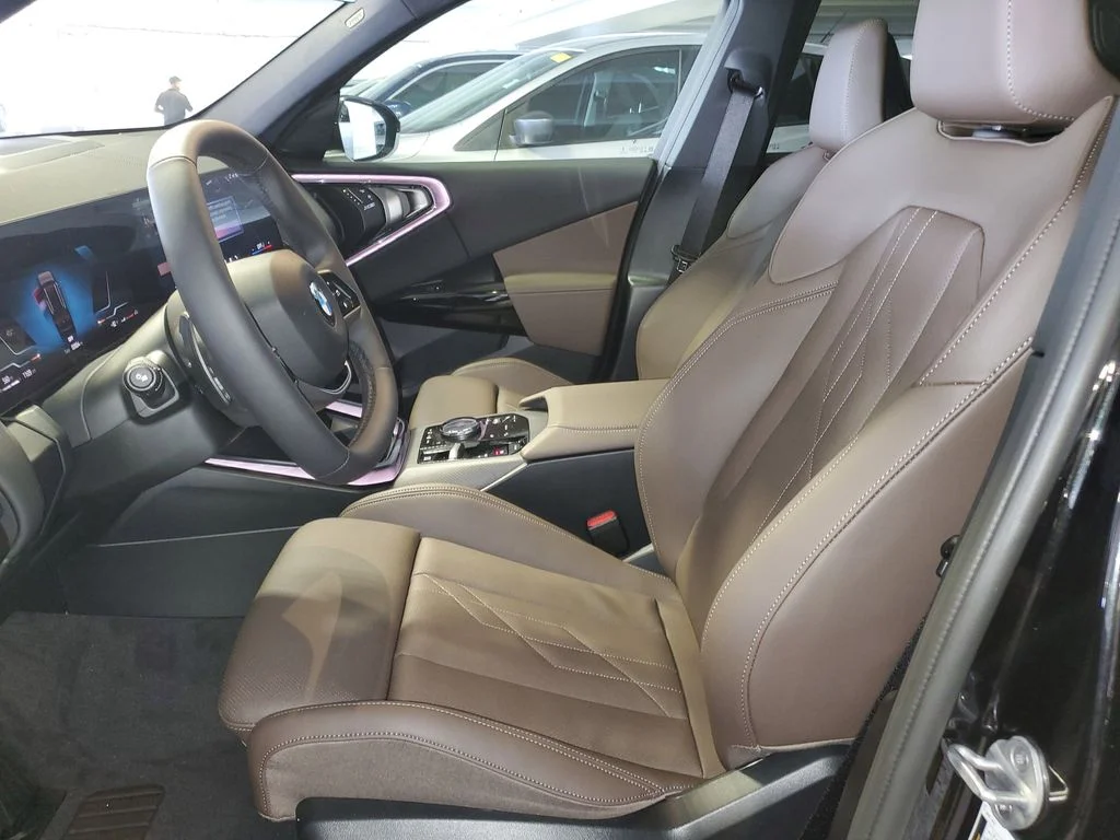 2026 BMW X3 30 - Photo 16