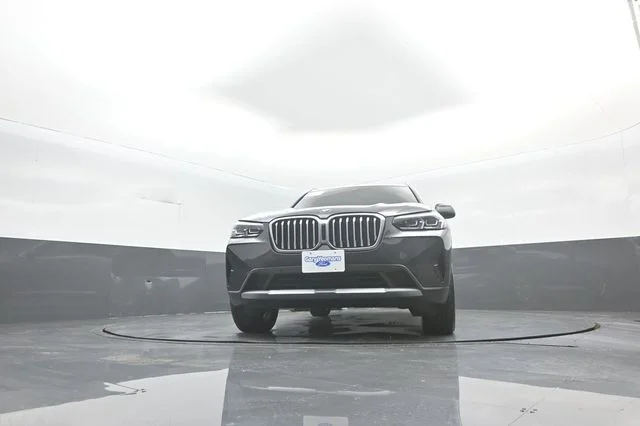 Used 2022 Dark Graphite BMW xDrive30i image 36
