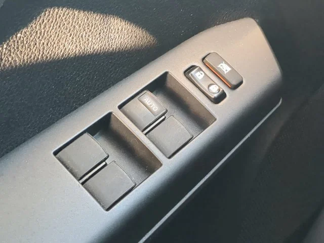 Used 2018 Blue Toyota LE image 25