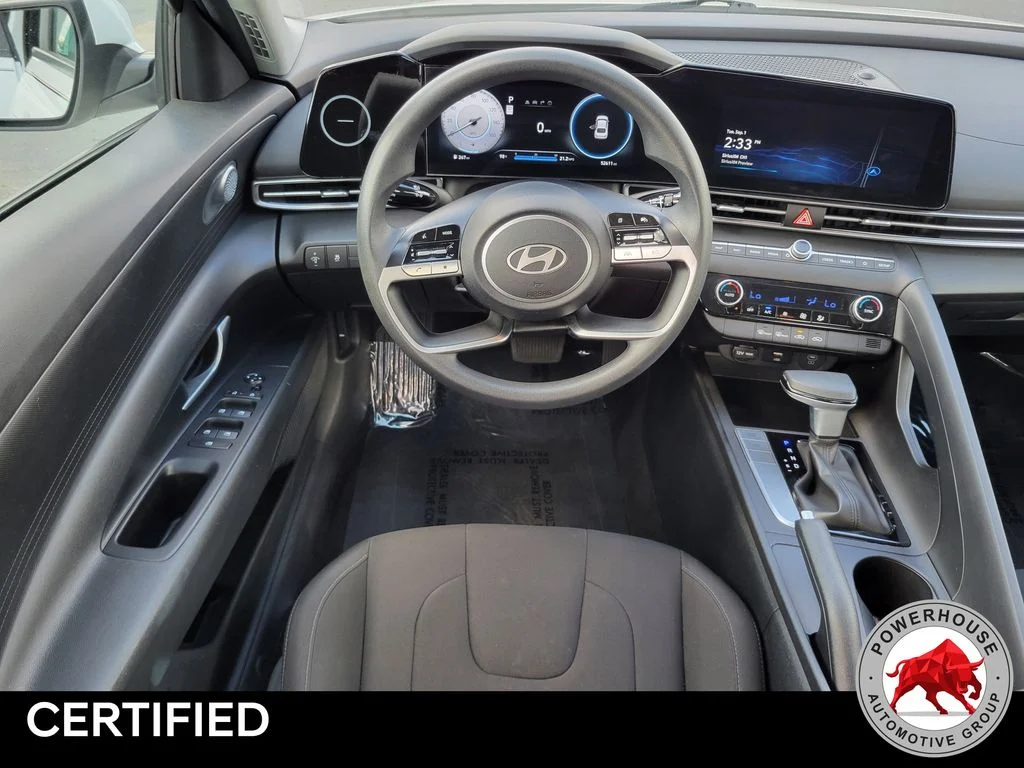 Used 2024 White Hyundai SEL image 18